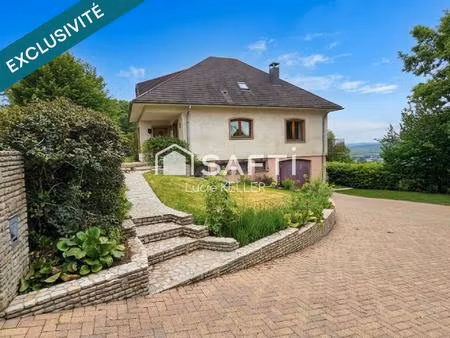 un panorama à couper le souffle  un cadre de vie rare… et tout cela à deux pas du centre-v