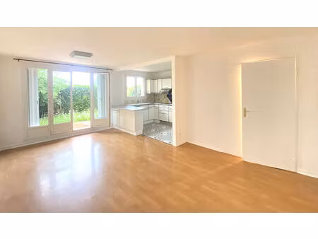 appartement rdj - montigny le bretonneux - 2 pièces - 49.62 m2