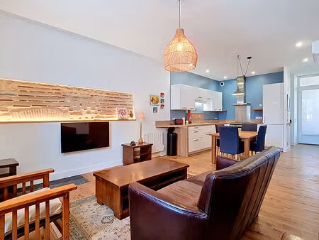 a louer pau centre appartement t4 meublé de 96.03 m² très lumineux avec 3 chambres (dont u