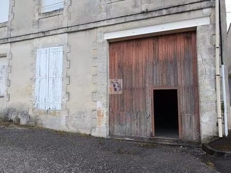 entrepot de stockage angouleme