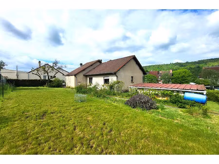 maison individuelle : 126m2 - 6 pièces - 4 chambres - 2 garages - terrasse et jardin