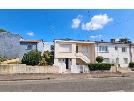 maison trois chambres la roche sur yon