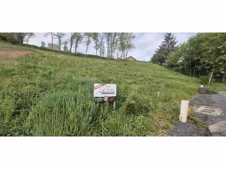 terrain - 884m ²