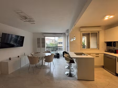 appartement 3 pièces 62 m² à louer aix-en-provence 13100 ? | era immobilier