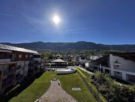 appartement t2 attique avec balcon et parking sécurisé