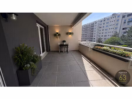 clermont hyper centre  au calme  lumineux t2 de 51 m2  terrasse