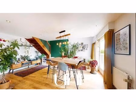 beau duplex 4 pièces de 126m2 (119m2 carrez) avec ascenseur et garage