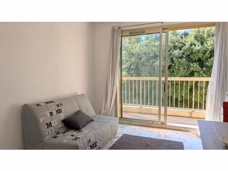 studio meuble