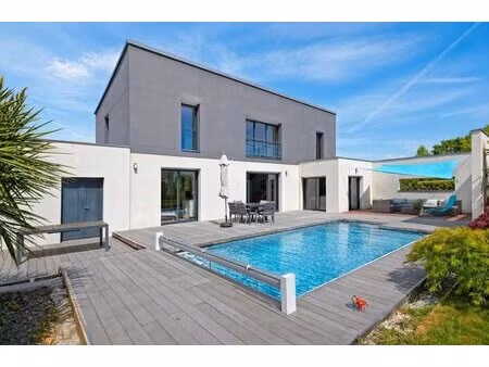 propriété d’architecte d’exception à montgerval  la mézière!
