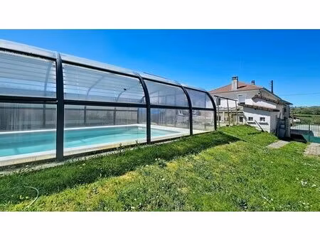 maison familiales située à 12 minutes de la tour du pin