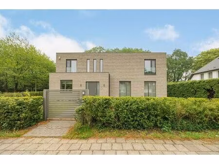 huis te huur in brasschaat met 4 slaapkamers
