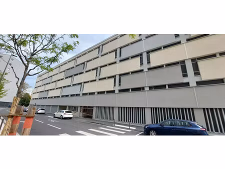 vente parking intérieur clermont ferrand  15 000€ puy-de-dôme auvergne n°