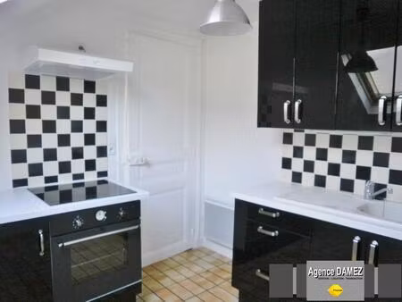 dourdan centre  appartement 1 chambre - 39 m² - 2ème étage - cave