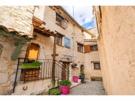 charmante maison au calme à saint-vallier-de-thiey