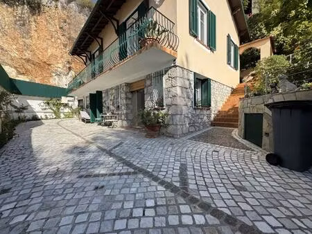 villa roquebrune vue mer excellent état terrasse jardin garage