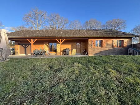 vente chalet 5 pièces 104 m² à mauriac (15200)  122 000 €
