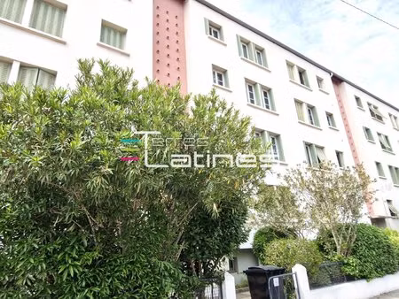 location appartement 4 pièces 59m² nimes 30000