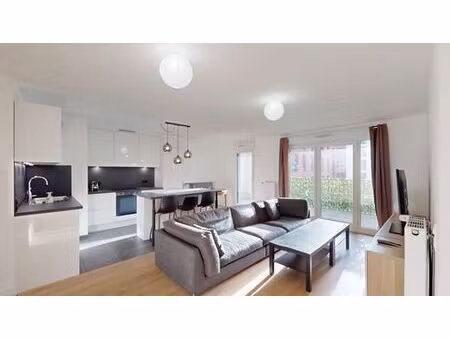 appartement de luxe 3 chambres en vente à romainville  france