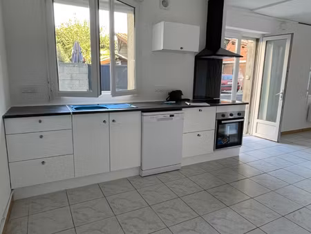 belle maison de village t3 de 70m2 avec grand garage