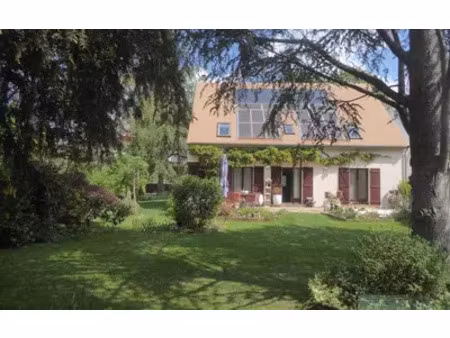 le mesnil-saint-denis (78320)