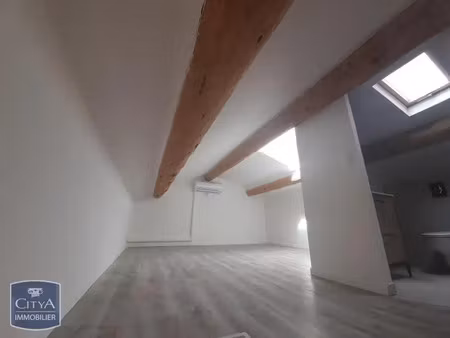 appartement à louer 2 pièces 31.75 m² - aix-en-provence (13) - 939€