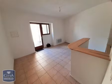 appartement à louer 1 pièce 25.47 m² - peyrolles-en-provence (13) - 423€