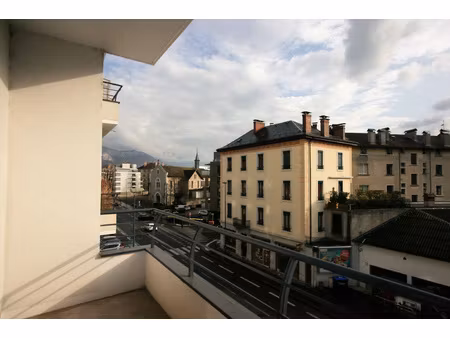 location appartement 3 pièces 68m² annecy 74000