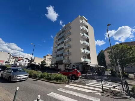 location appartement 3 pièces 66m² annecy 74000
