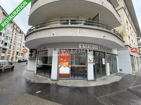 location local commercial 88m² lyon 7ème