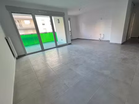 location appartement 3 pièces 68 m² à grenoble (38000)
