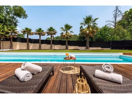 grand studio sans bail commercial avec terrasse vue golf