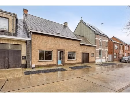 te renoveren woning met prachtige tuin