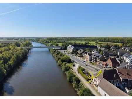 karaktervolle woning met 3 slpks  2 garages én zicht over het water