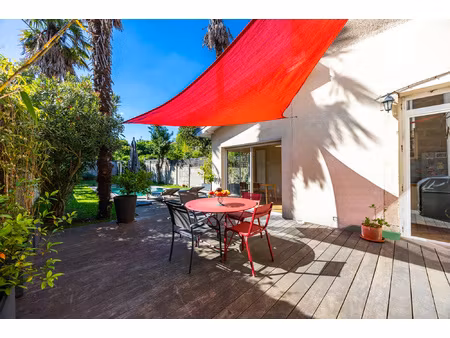a vendre maison en pierre art deco avec jardin et garage par