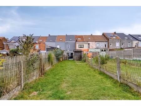 instapklare woning met 4 slaapkamers en mooie tuin