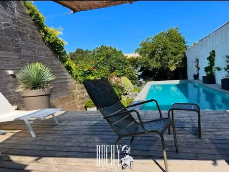 maison de luxe à vendre aux sables-d'olonne : 834 000 €