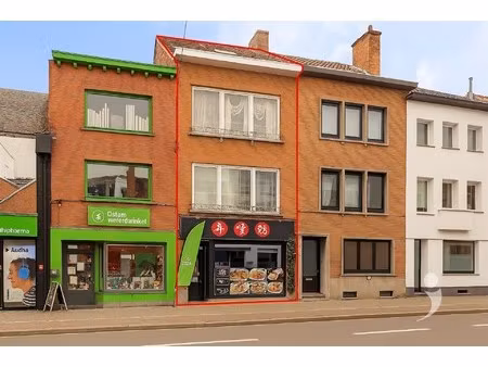 zeer ruime woning aan de becker-remyplein!