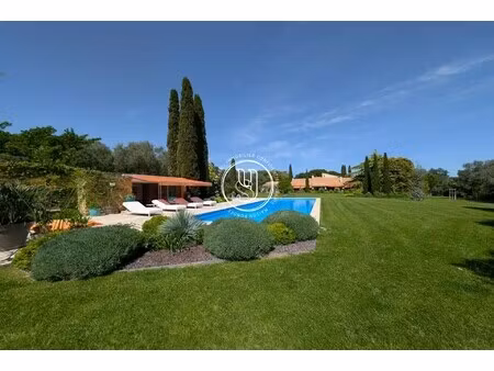 villa de luxe à vendre à uzès : 2 650 000 € | 303m²