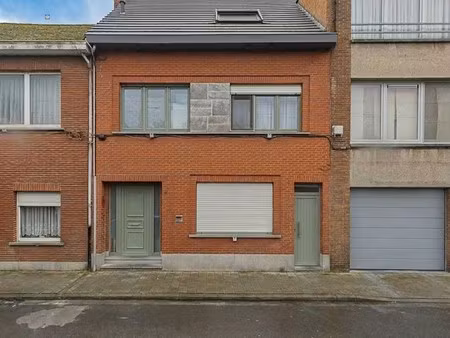 gerenoveerde woning met 4 slaapkamers in willebroek