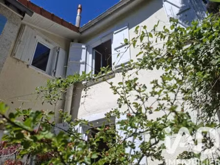 maison de ville à la rochefoucauld (16110)