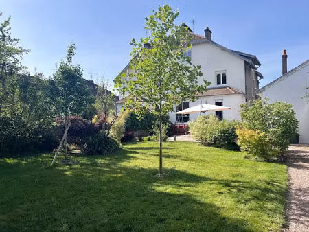vente maison 11 pièces 160 m² à gueugnon (71130)  220 000 €