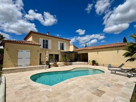 villa avec piscine à autignac 5 pièces - 195 m2 - 1000m² de terrain