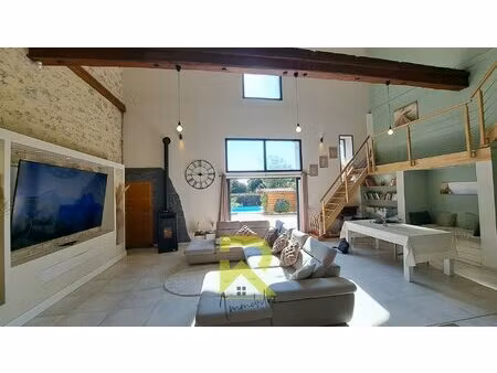 magnifique maison de 289 m2 rénovée — ancienne cave transformée avec goût à...