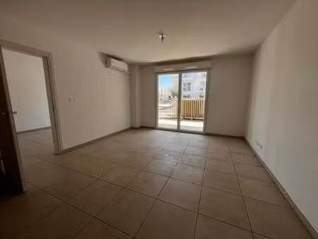 location appartement 2 pièces 45m² monteux 84170