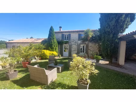 maison le douhet