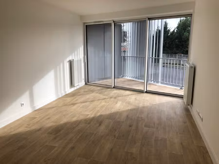 a louer appartement t2 sur la commune de bordeaux bastide