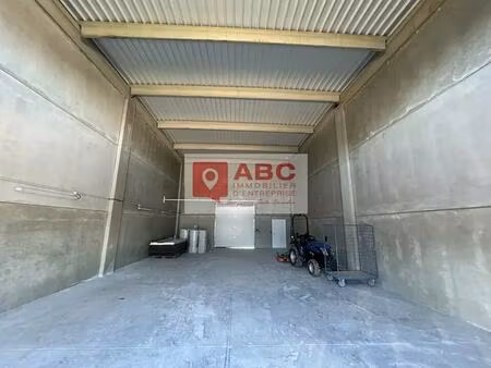 location local d’activités vic la gardiole 34110 149m²