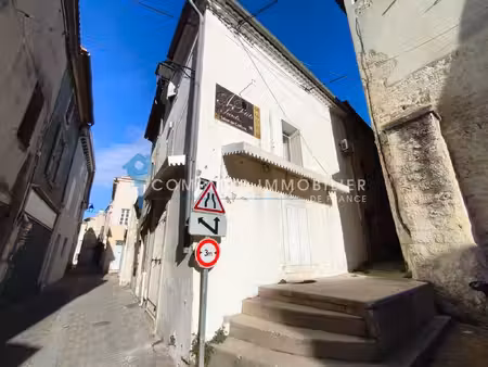 dpt(30) a vendre maison de village à potentiel vallabrègues à découvrir absolument !