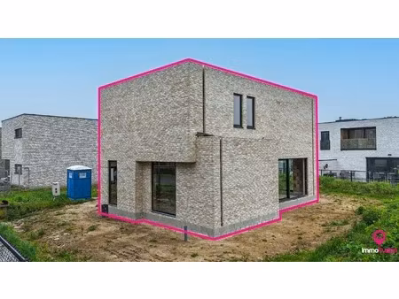 huis te koop in oudsbergen met 3 slaapkamers