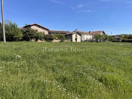 ancienne ferme de 247 m2 à tout aménager sur un terrain de 7